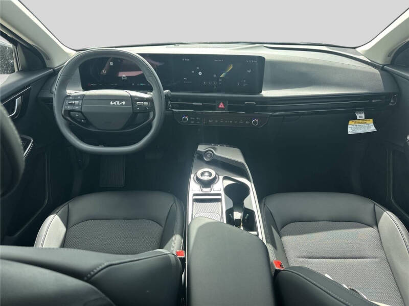 2025 Kia EV6 Light Long Range