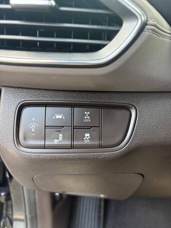 2019 Hyundai Santa Fe SE 2.4L