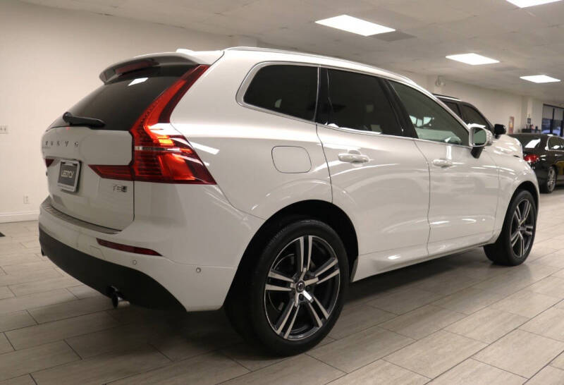 2019 Volvo XC60 T5 Momentum