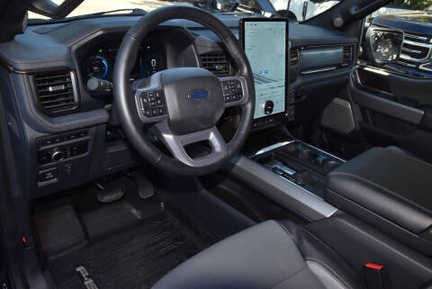 2023 Ford F-150 Lightning Lariat