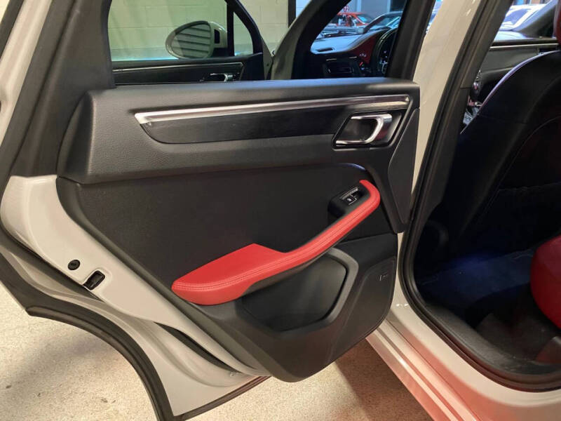 2021 Porsche Macan GTS