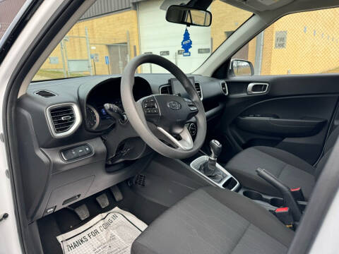 2020 Hyundai Venue SE