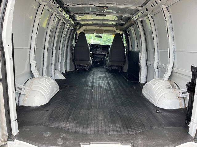 2023 Chevrolet Express 2500
