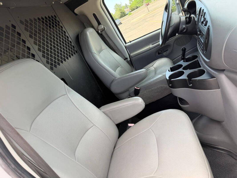 2008 Ford E-Series E-250