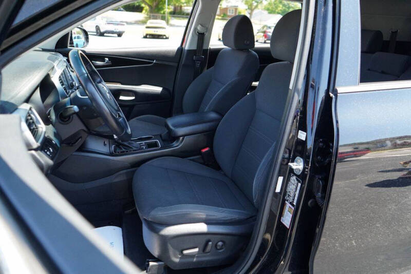 2020 Kia Sorento S V6