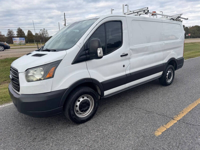 2016 Ford Transit Base's photo