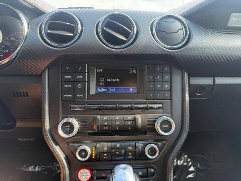 2017 Ford Mustang V6