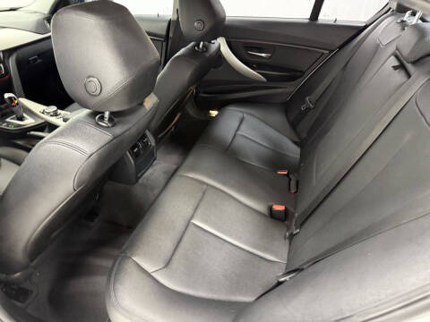 2017 BMW 3 Series 320i