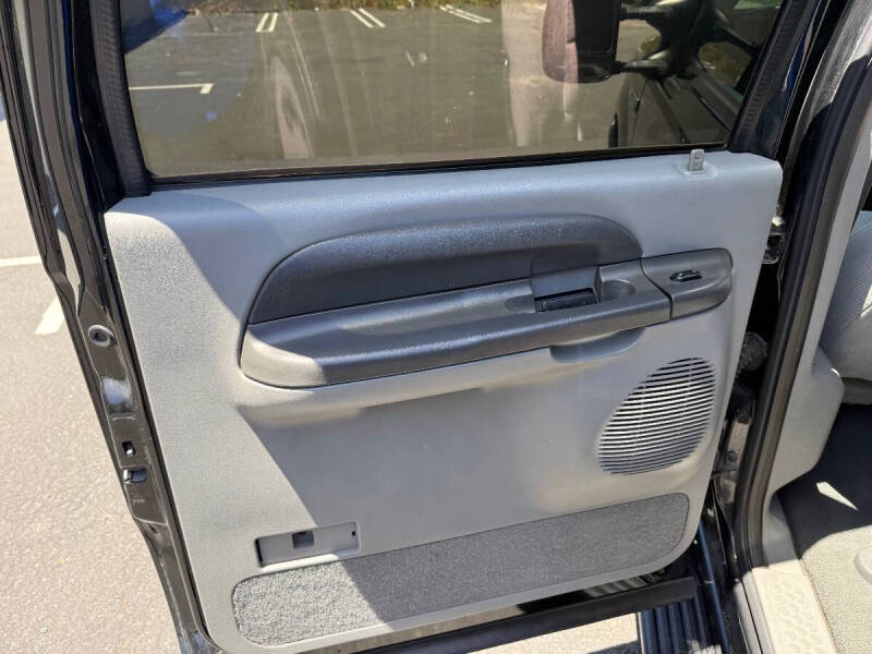 2004 Ford Excursion XLT