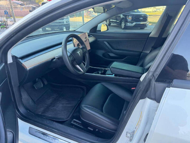 2020 Tesla Model 3 Standard Range