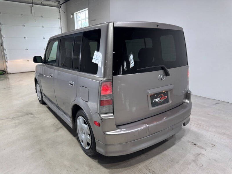 2005 Scion xB