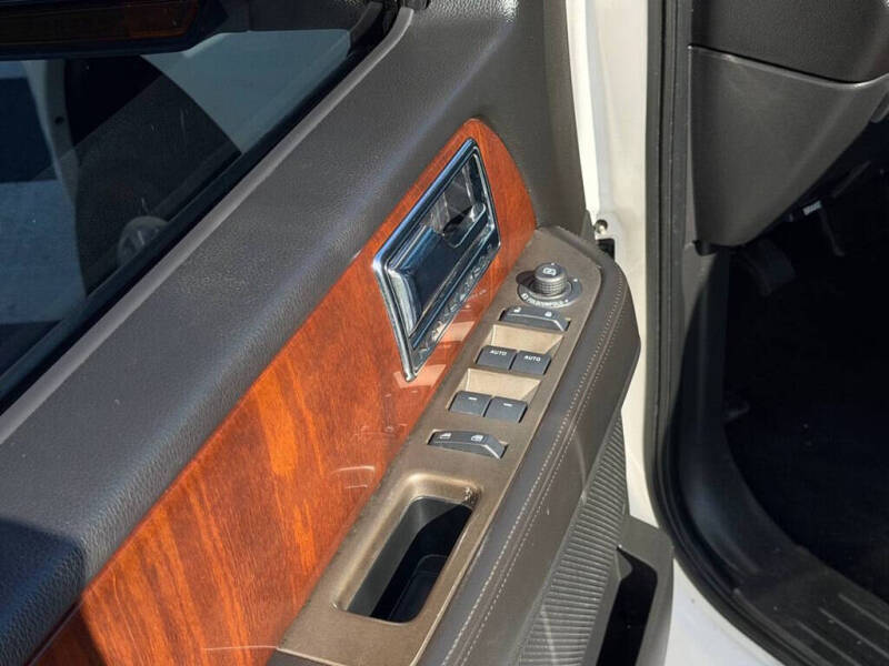 2014 Lincoln Navigator