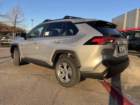2025 Toyota RAV4 Hybrid LE