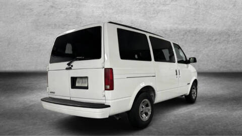 2002 Chevrolet Astro LS