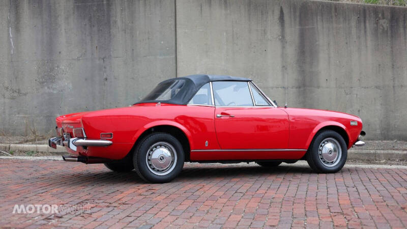 1973 FIAT 124 Spider