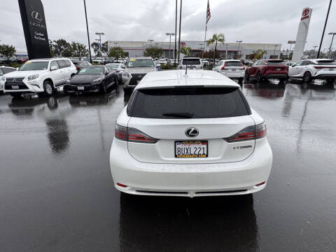 2011 Lexus CT 200h Premium