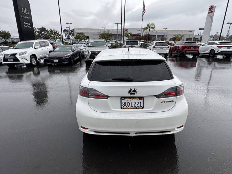 2011 Lexus CT 200h Premium