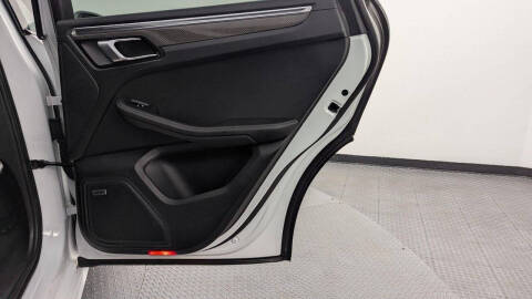 2016 Porsche Macan Turbo