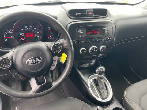 2015 Kia Soul +