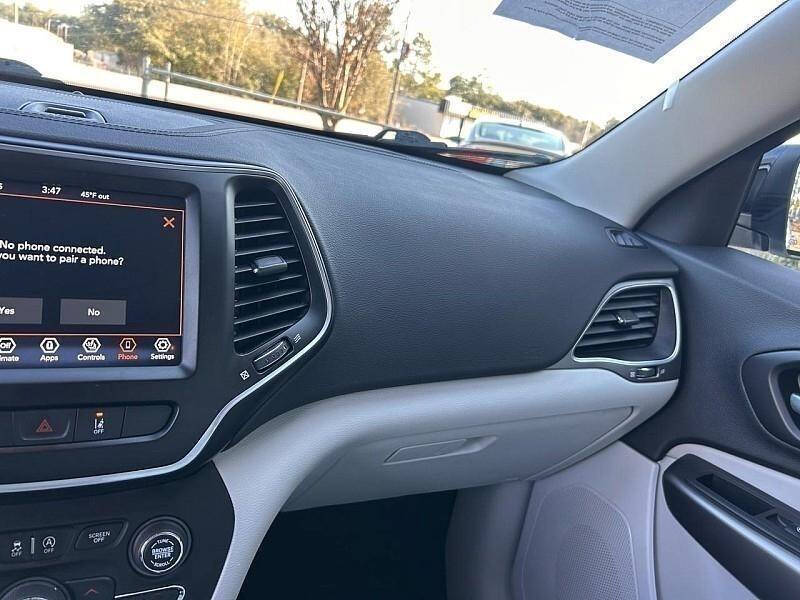 2022 Jeep Cherokee Latitude Lux
