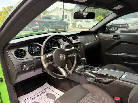 2013 Ford Mustang V6