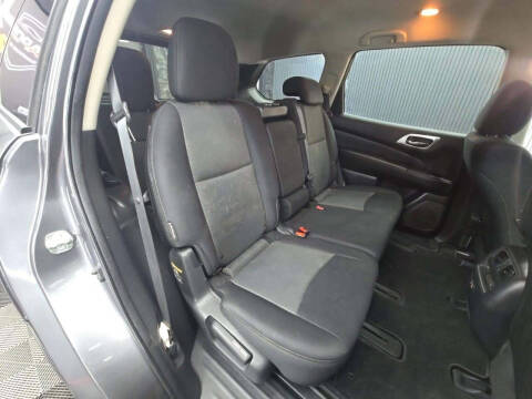 2019 Nissan Pathfinder S