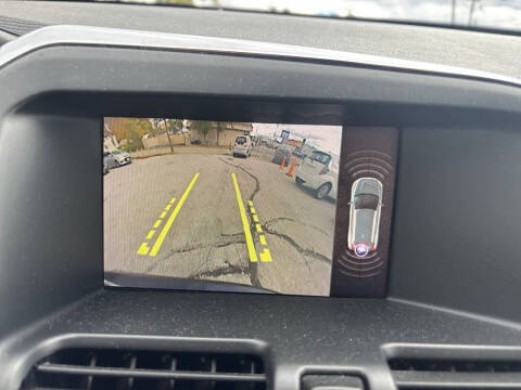 2017 Volvo XC60 T6 Dynamic