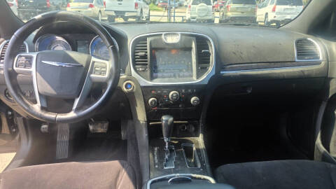 2011 Chrysler 300