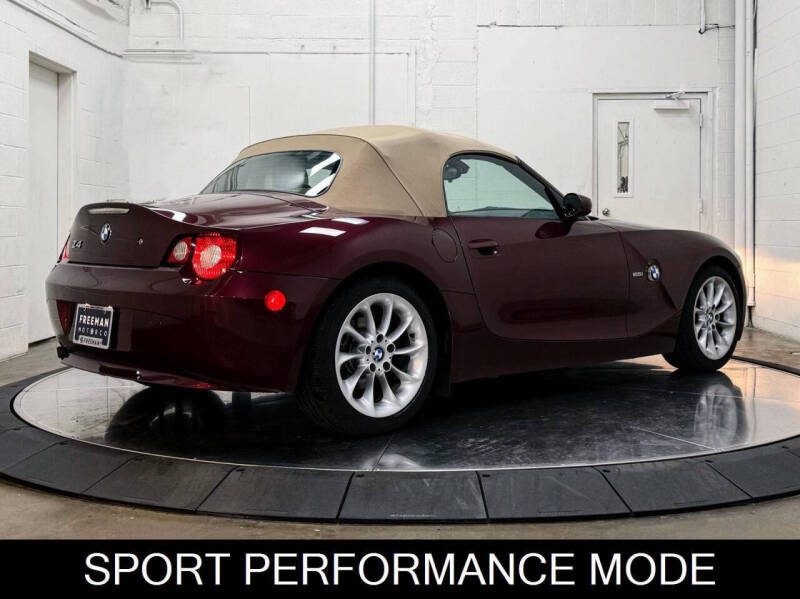 2005 BMW Z4 2.5i