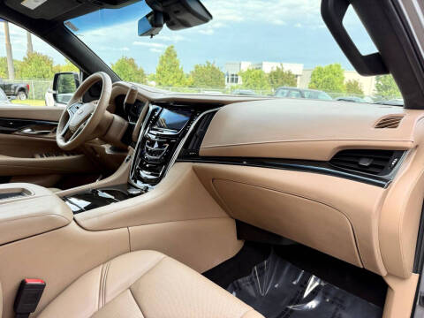 2018 Cadillac Escalade ESV Platinum
