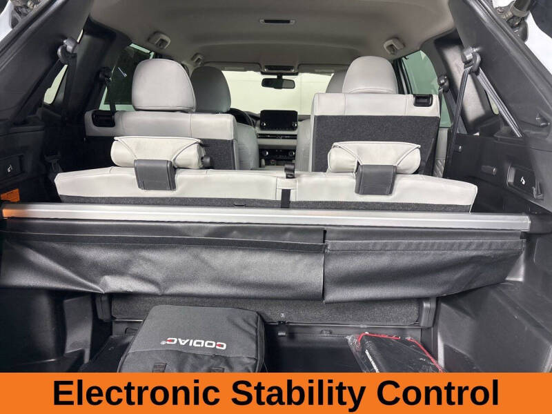 2023 Mitsubishi Outlander PHEV SEL