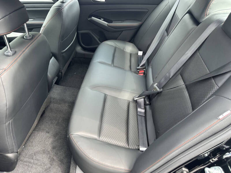 2025 Nissan Altima 2.5 SR