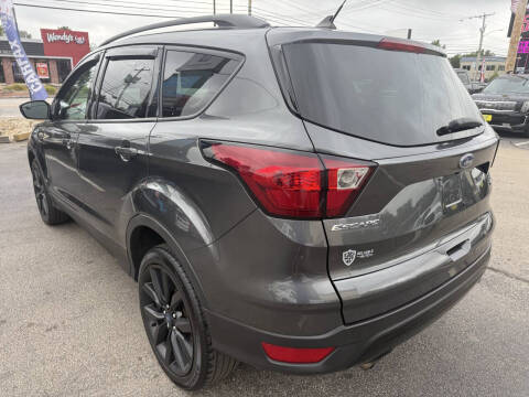2019 Ford Escape SE