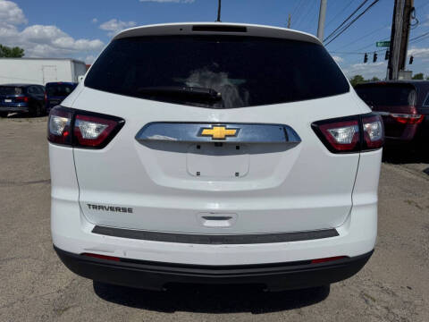 2017 Chevrolet Traverse LS