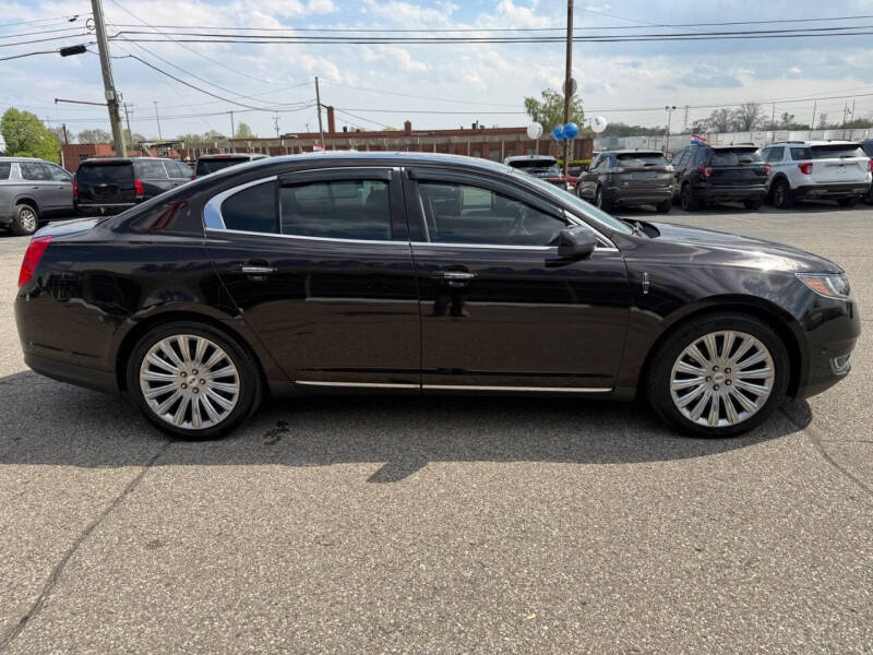2013 Lincoln MKS