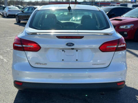2017 Ford Focus Titanium