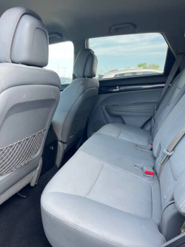 2013 Kia Sorento LX