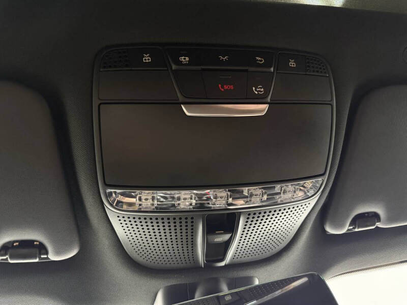 2021 Mercedes-Benz GLC GLC 300