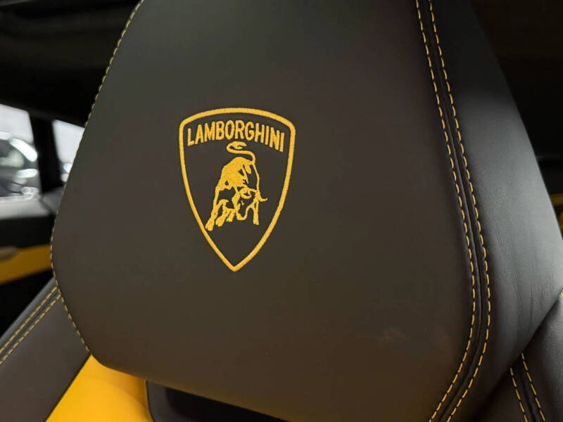 2019 Lamborghini Urus