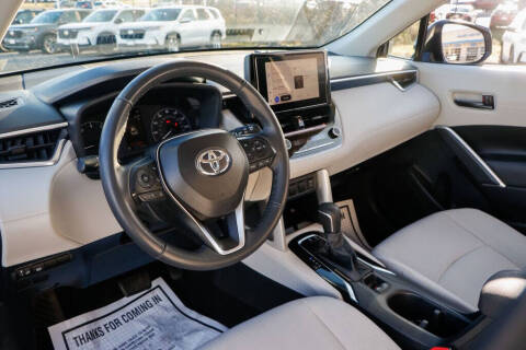 2024 Toyota Corolla Cross LE