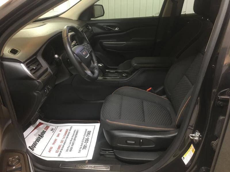 2017 GMC Acadia SLE-2