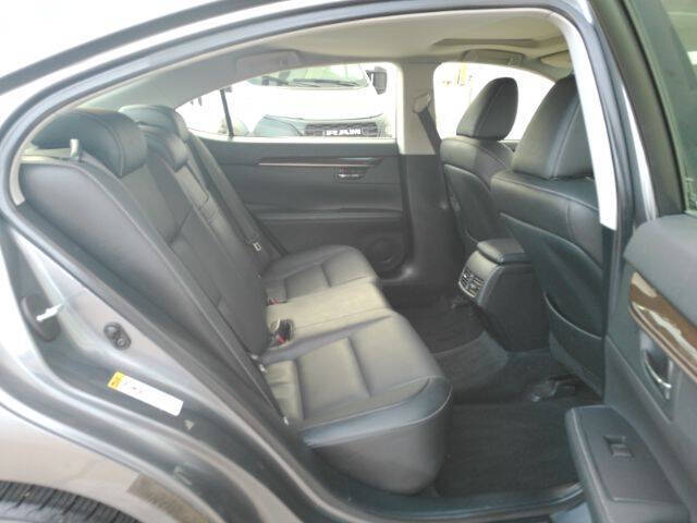 2015 Lexus ES 350 Crafted Line