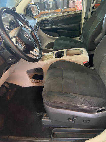 2011 Dodge Grand Caravan Crew