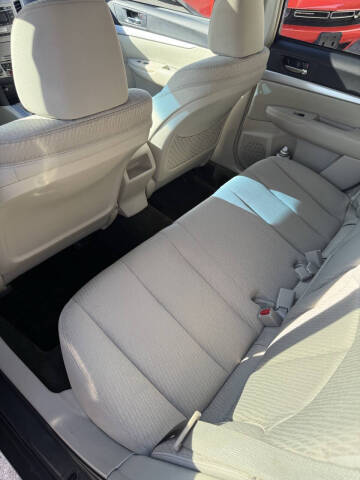 2012 Subaru Outback 2.5i Premium