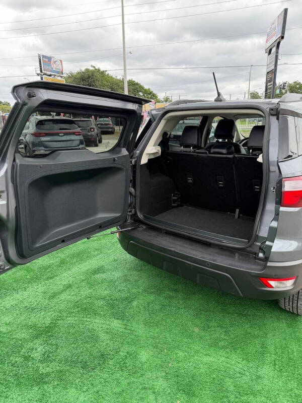 2020 Ford EcoSport SES