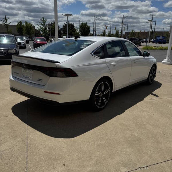 2025 Honda Accord Hybrid Sport