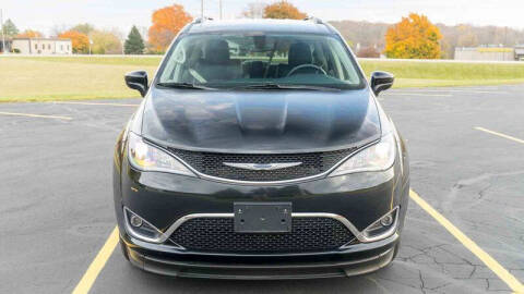 2020 Chrysler Pacifica Touring L