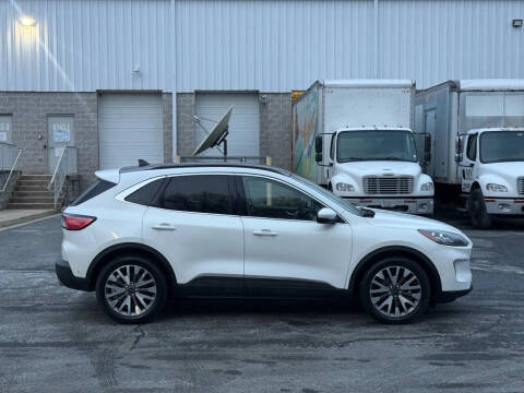 2020 Ford Escape Hybrid Titanium