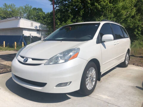 2010 Toyota Sienna for sale at Wolff Auto Sales in Clarksville TN