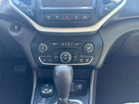 2017 Jeep Cherokee Overland